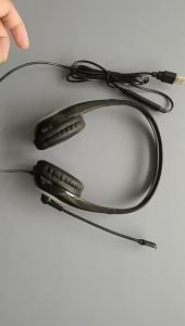 Factory Direct Head-mounted USB Headset for Online Classes Wired Microphone English Review Lightweight Stereo
