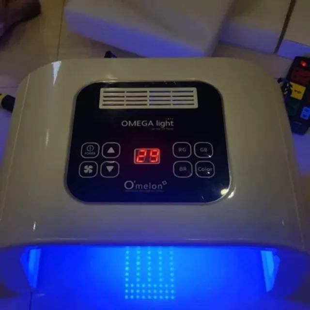 V%C3%B2m%20%C3%A1nh%20s%C3%A1ng%20sinh%20h%E1%BB%8Dc%20omega%20light%20d%C3%B9ng%20cho%20c%C3%A1c%20spa,%20th%E1%BA%A9m%20m%E1%BB%B9%20vi%E1%BB%87n%20-%20Image%205