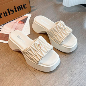 Sheii  สินค้าเข้าใหม่แนะนำ รองเท้าแฟชั่นสุดหรูเสริมส้นสุดเด่นจะอยู่ตรงที่คาดที่เป็นเอกลักษณ์น่ารักสุดๆ สินค้าใหม่มาแรง