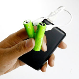 Smartoools Baterai Isi Ulang AAA Hemat High Quality - Microbatt Cas AA dengan Micro USB 2 pcs - Hemat Biaya dan Lestarikan Lingkungan