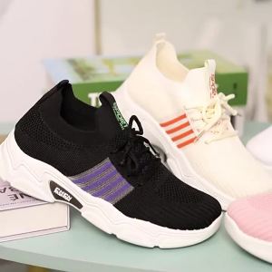 Giày Thể Thao Nữ 2024 Mùa Xuân Phong Cách Mới Nhẹ Và Tất Cả Các Kết Hợp Đế Dày Giày Chạy Bộ Thoáng Khí Cho Học Sinh Hợp Thời Trang Nhà Máy Bán Buôn