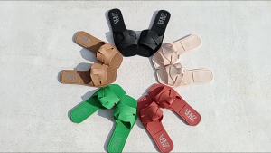 New Summer Z Brand Flat Sandals For Women Slippers Designer Ladies Sandals