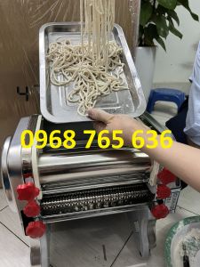 Máy cắt mì phở tươi Máy cán bột làm sợi mỳ tươi bánh cánh chạy điện gia đình FKM200