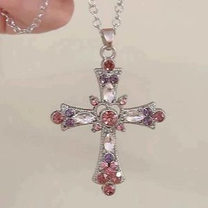 Niche Clavicle Chain Gothic Spicy Girl Cross Necklace Diamond Setting Y2K Style Necklace AL