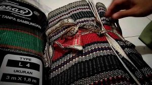 Tikar Lipat L4 Elresas Tanpa Sambungan Ukuran 3x18 m