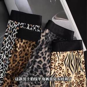 Mens Leopard Print Underwear New Style kt Cat Personality Boxer Briefs Cartoon Print Mens Charming Boxer Shorts Trendy Underwear