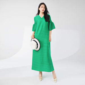 Womens Plus Size V-neck Pure Color Mal Versatile Fashionable Stylish Long Dress #24530zsj-z4026