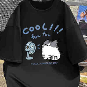 T-Shirt Wanita Lengan Pendek - Motif Kucing Kartun Lucu Premium 2025  Katun Bernapas & Bahan Sejuk  Desain Sweet & Spicy Streetwear Oversize  Atasan Santai Kerah Bulat Slim Fit Musim Panas  Potongan Oversize Modis  Motif Eksklusif Gaya Korea