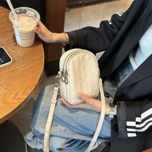 2026 Springs super popular new lightweight soft leatherbag multi-layered phone pouch compact and exquisite crossbody bag