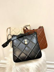 Tas selempang wanita branded pdr