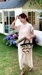 [ ไอเทมขายดี ] จัดส่งจากจีน 2025 แฟชั่นใหม่ฤดูร้อน เสื้อผ้าสีพื้นกลางความยาว T ชุดเดรสสายลูกไม้ปักหนัก ชุดคลุมท้องลดน้ำหนัก k1