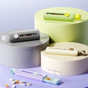 DYJKOUG Plastic Divided Pill Box 3 Grids with Lid Pill Storage Box Portable Push Pull Style Pill Dispenser for Home
