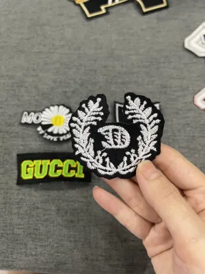 Miếng Sticker Thêu Ủi hình logo thương hiệu cao cấp