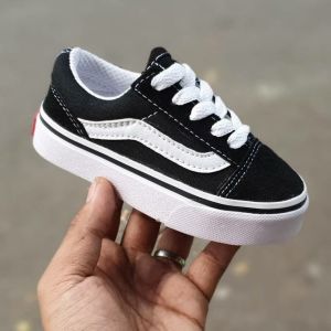 SEPATU SEKOLAH SD LAKI LAKI PEREMPUAN HITAM PUTIH SEPATU ANAK LAKI LAKI PEREMPUAN SEPATU ANAK SD LAKI LAKI SEPATU ANAK TERLARIS