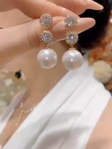 Bông tai ngọc trai nữ thiết kế cao cấp thanh lịch phong cách Pháp cổ điển đính đá zircon thiết kế độc đáo tôn lên khí chất dễ phối đồ.