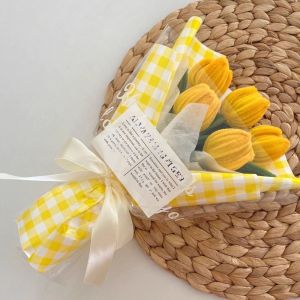 WAPKTY Handmade Finished Artificial Tulip Bouquets Iron Wire Plush Twisted Rod Braided Flowers Bouquet Creative Colorful Artificial Flowers Birthday Gift
