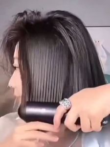 Anti-Scald Hair Straightener Comb Adjustable Temperature Wireless Electric Straightening Comb Fast Heating Wireless Hot Curler USB Hair Iron Anti Scald Ionic Hair Comb Smoothing Hot Comb for All Hair Types