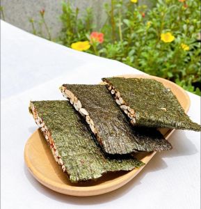 [Ngon nhất] 1kg bánh rong biển kẹp hạt ăn chay được giòn tan dinh dưỡng