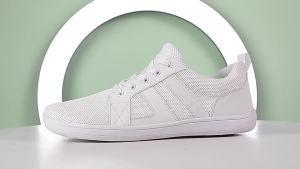 Wide-toe shoes soft-soled barefoot shoes loose and comfortable athletic and fitness shoes weightlifting shoes breathable and non-slip casual shoes shoes