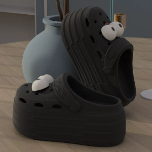 [Free Shipping] 8.0 Big-Eye Thick-Soled Perforated Clogs For Women Cute Design Suitable For Outdoor Wear New Summer Style And Non-Slip For Indoor Use