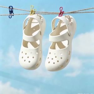 [Free Shipping] Womens Summer 2026 New Style Anti-Slip Thick-Soled Outdoor Closed-Toe Clogs Fashionable Beach Sandals Cute Nurse Shoes