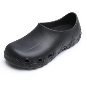 Prelesty Sepatu Koki Clog Chef Shoes Fashion Sepatu Kitchen Pria Anti Air Tidak Licin Kerja Slip On Keren Full Black 401
