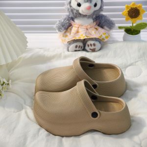 [Free Shipping] 2026 New Thick-Soled Fashion Clogs Summer Outdoor Beach Sandals Height-Increasing Closed-Toe Shoes For Women