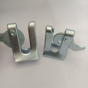 พร้อมส่ง กลอนหางปลา หนา 3 มิล กลอนประตูหมู ตัวล็อคกรงแมว กลอนเล้าหมู กลอนล็อคกรง