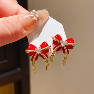 Fashionable Ring Gift  年新款银针锆石蝴蝶结耳钉法式复古高级感个性小众气质感耳环