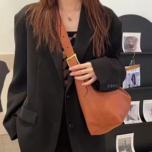 33Bags Large Plain Trending Leather Shoulder Sling Bag For Woman Korean Fashion Hobo Zipper #8085