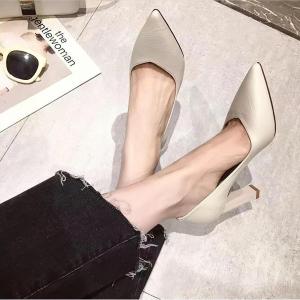 รองเท้าผู้หญิง รองเท้าส้นสูง หัวแหลม หนังนิ่ม รองเท้าส้นสูงแฟชั่น8cm ไซส์ 35-42 ใส่สบาย ใส่เที่ยวใส่ทำงานได้