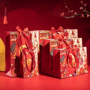 พร้อมส่ง ถุงกระดาษ ตรุษจีน Happy Chinese New Year โชคดี มี3ลาย สีแดง/เหลือง พร้อมริบบิ้น ใส่ของขวัญ ผ้าขนหนู ของรับไหว้