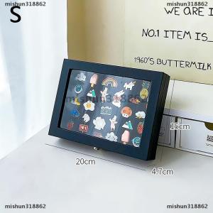 mishun318862 กล่องเก็บของป้ายบาร์กล่องใสกันฝุ่นกล่องหมุดโชว์เหรียญเครื่องประดับหนัง PU