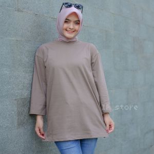 Kaos Basic Moka Oversize Panjang Lengan 7/8 Belah Pinggir Atasan Wanita Muslimah Jumbo Hijab Style