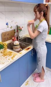 Đầu Nối Vòi Nước Bồn Rửa Chén Bát Xoay 360 Độ Tăng Áp Đa Năng Chống Bắn Tia Nước Tung Toé.