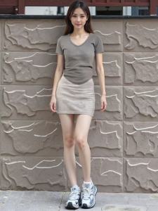 ชุดเซ็ตแฟชั่นทันสมัย เสื้อแขนสั้นเข้ารูป+กระโปรงเข้ารูป ดีไซน์ทันสมัย