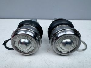 ลูกหมากปีกนกล่าง333 แท้ สำหรับ HONDA Jazz GD.City ZX .ปี2003-07 ราคาต่อ1 คู่ ข้างซ้ายขวา 1คู่ รหัส 3B-6302