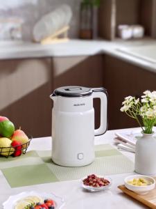 Portable Kettle Travel Water Kettle Water Heater Kettle  New Upgrade Automatic Thermal Insulation Stainless Steel Integrated Kettle Hot Water Boiler Electric Kettle Teapot