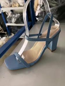 WomenS Fashionable Chunky Heel Elastic Strap Solid Color Simple Roman Sandals