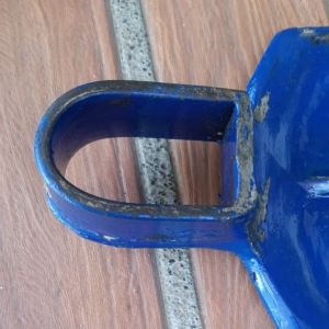 Cangkul Baja Pande Besi Superior: Alat Pertanian Berkualitas