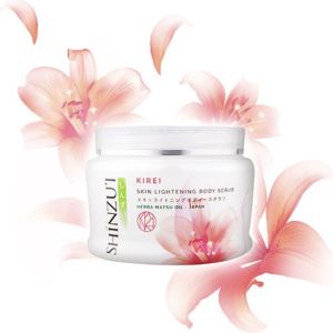 Shinzui Body Scrub 120 g (Kecil) & 200g (Besar) - Lulur Badan Shinzui Skin Lightening Body Scrub