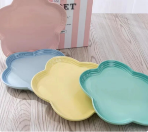 Set 4 cái đĩa Le Creuset hoạ tiết hoa 4 màu 9" (23cm) - Le Creuset Sorbet Collection Flower Plates 9" set of 4pcs