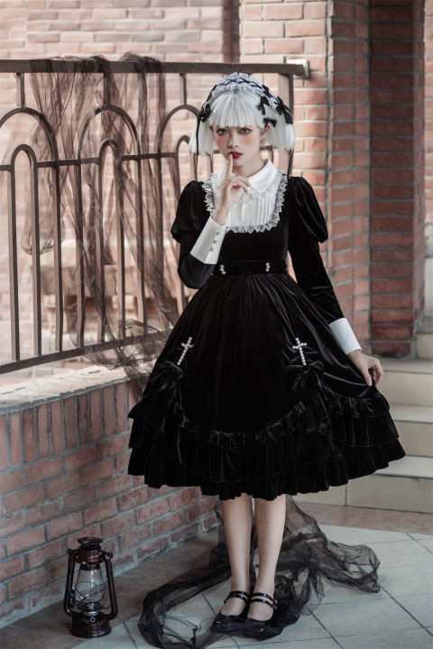 Black gothic hotsell lolita dress