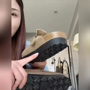 [Free Shipping] Retro WomenS Slippers Spring/Summer 2025 New Collection Outdoor Wear Height-Increasing Thick-Soled Closed-Toe Design
