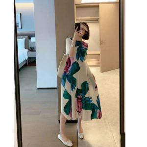 NOVA quality⭐Miyake French European station gentle and sweet temperament printed pleated dress 2023 summer new slim mid-length skirt