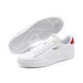 PUMA Sepatu Smash v2 Sneakers. 