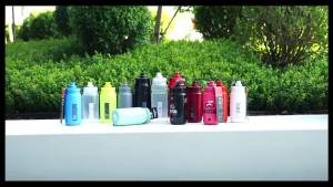 Free Shipping !Elite Fly Super Lightweight Cycling Sport Water Bottle Dustproof Cap Road And Mountain Bike 550 750Ml Plastic Press Out Water