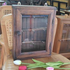 ตู้กุญแจ ตุ้ไม้สักแขวนกูญแจ ตู้เก็บกุญแจไม้สักแขวนกุญแจ 16 ลูก พร้อมจัดส่ง ส่งเร้ว ส่งไว