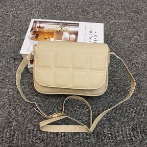 Tas Selempang Wanita Sling Bag Bahan Sintetis Simple Elegan