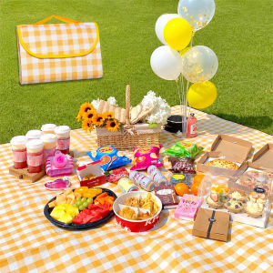 Picnic Mat Foldable Camping Mat Waterproof Mat Indoor Outdoor Easy Carry Picnic Blanket (Ship In 1 Day)